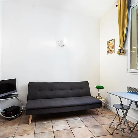 Apartment Village Des Abbesses